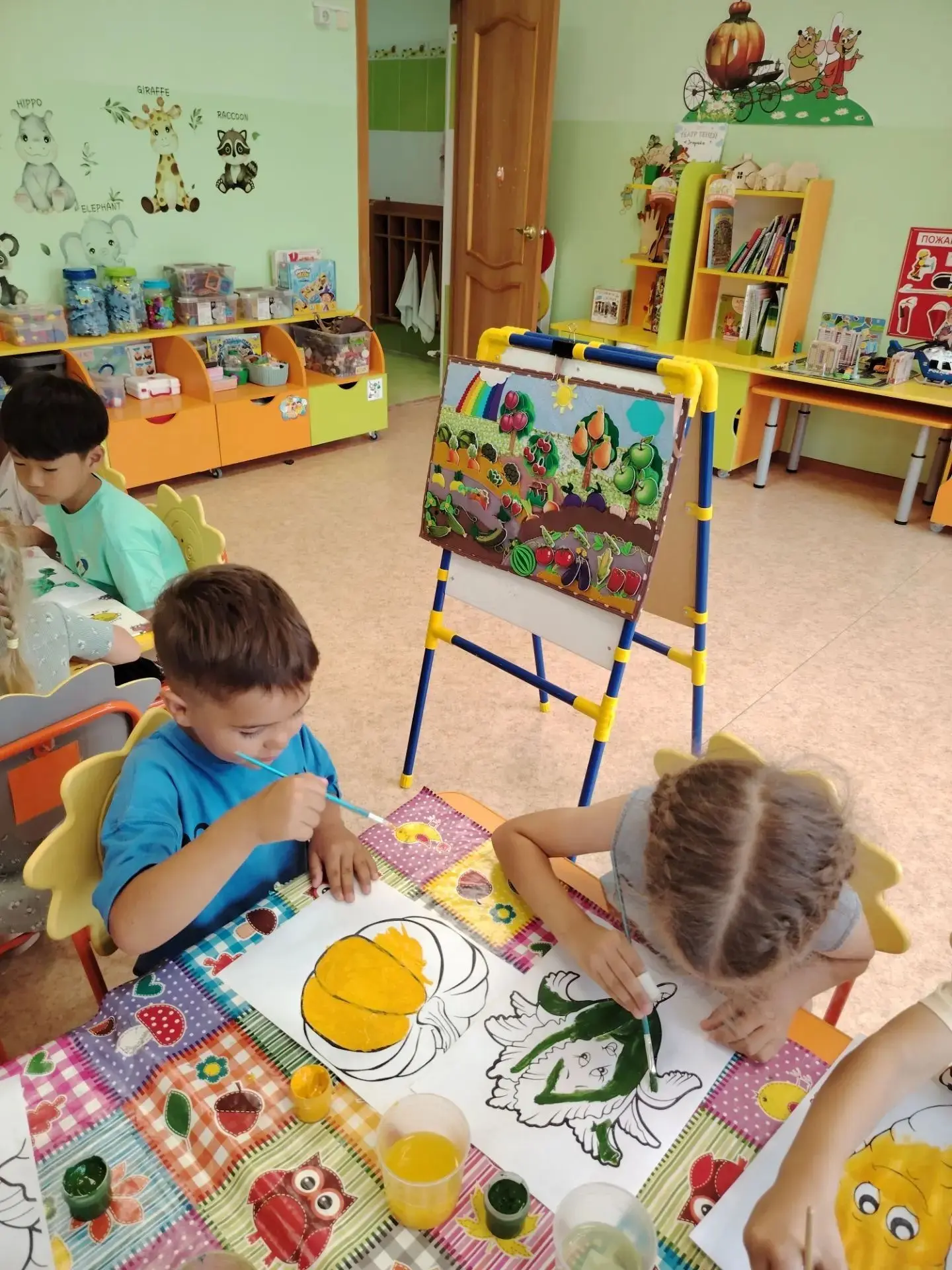 🎨 А у нас на огороде — художественный переполох! 🌶️🍅
