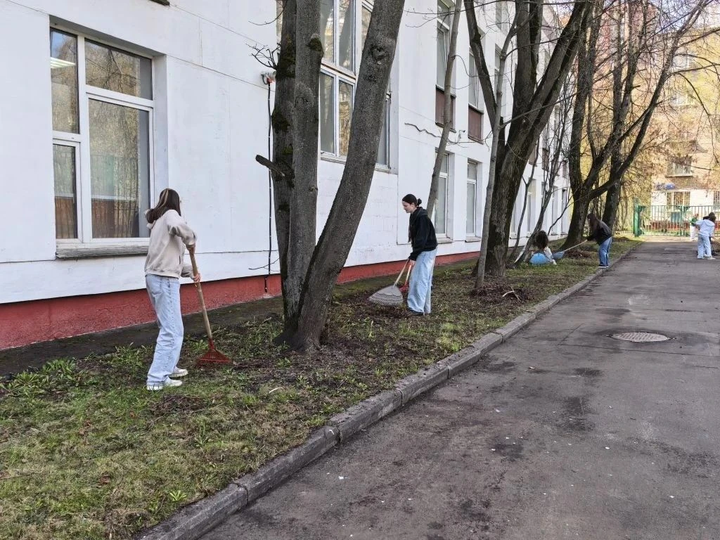 Чистота начинается с нас!  🌱 Сегодня, 1 мая, мы отмечаем День весны и труда — праздник, который объе