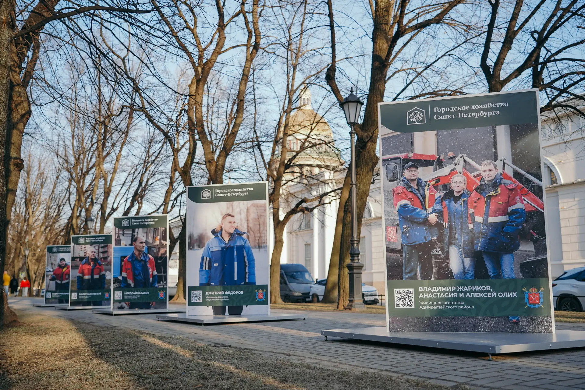Порядок в Санкт-Петербурге начинается с чистых дворов и улиц, исправных коммуникаций. Ежедневно тыся