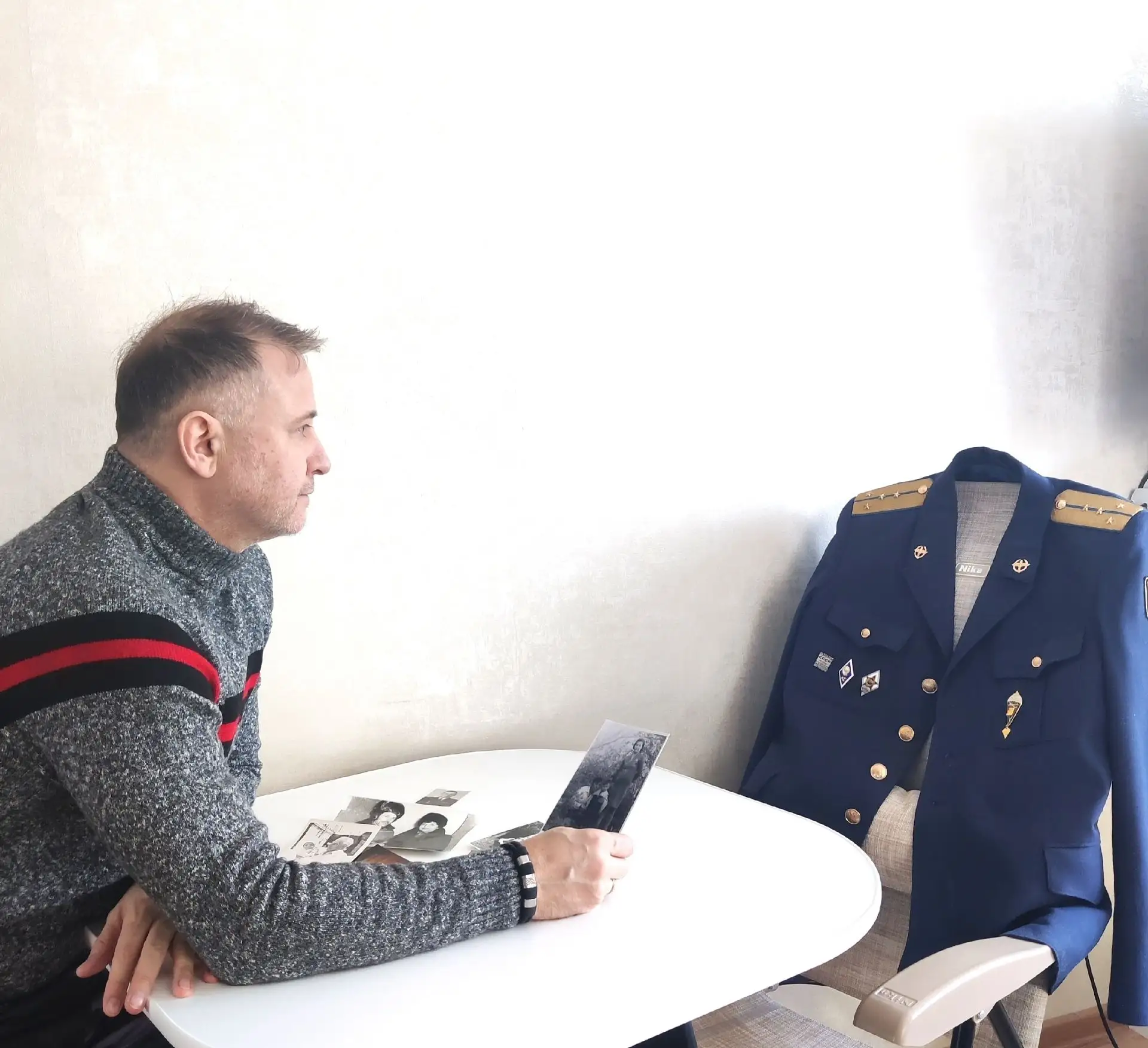 Когда много учился и долго живёшь, то профессиональных праздников очень много.