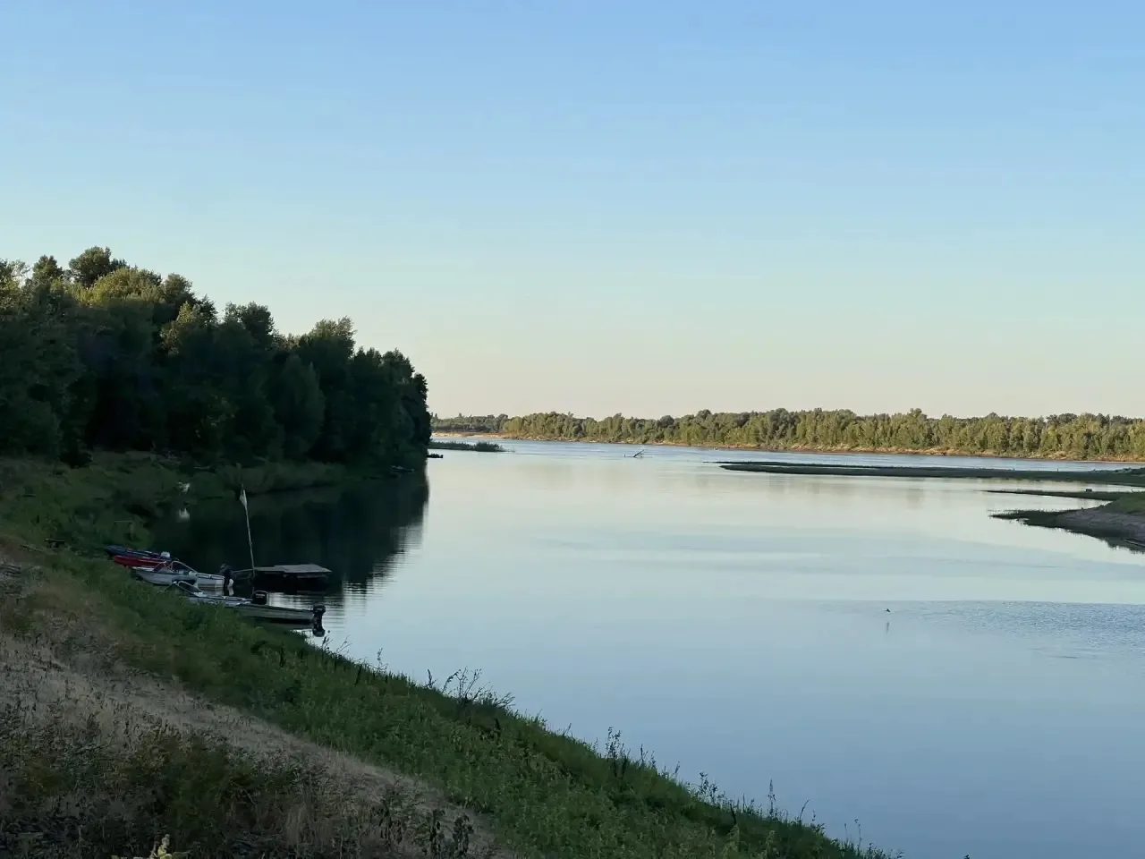 Наверное все знают, что значит затон, в котором мы находимся.