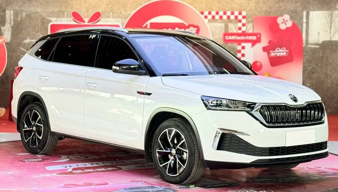 🚘 Skoda KAMIQ GT  

⚙️ Основные характеристики:

📌Год выпуска: 2022  
📌Двигатель: 1.5 (экономичны