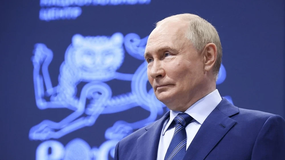 С днем рождения, Владимир Владимирович!