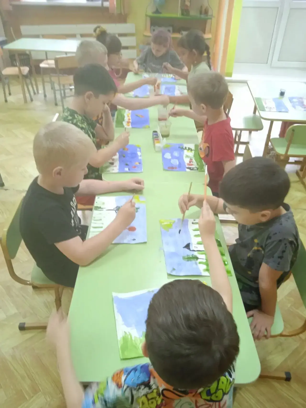 ☀️В старшей группе «Медвежонок» сегодня снова кипела творческая работа!! Воспитатели провели с воспи