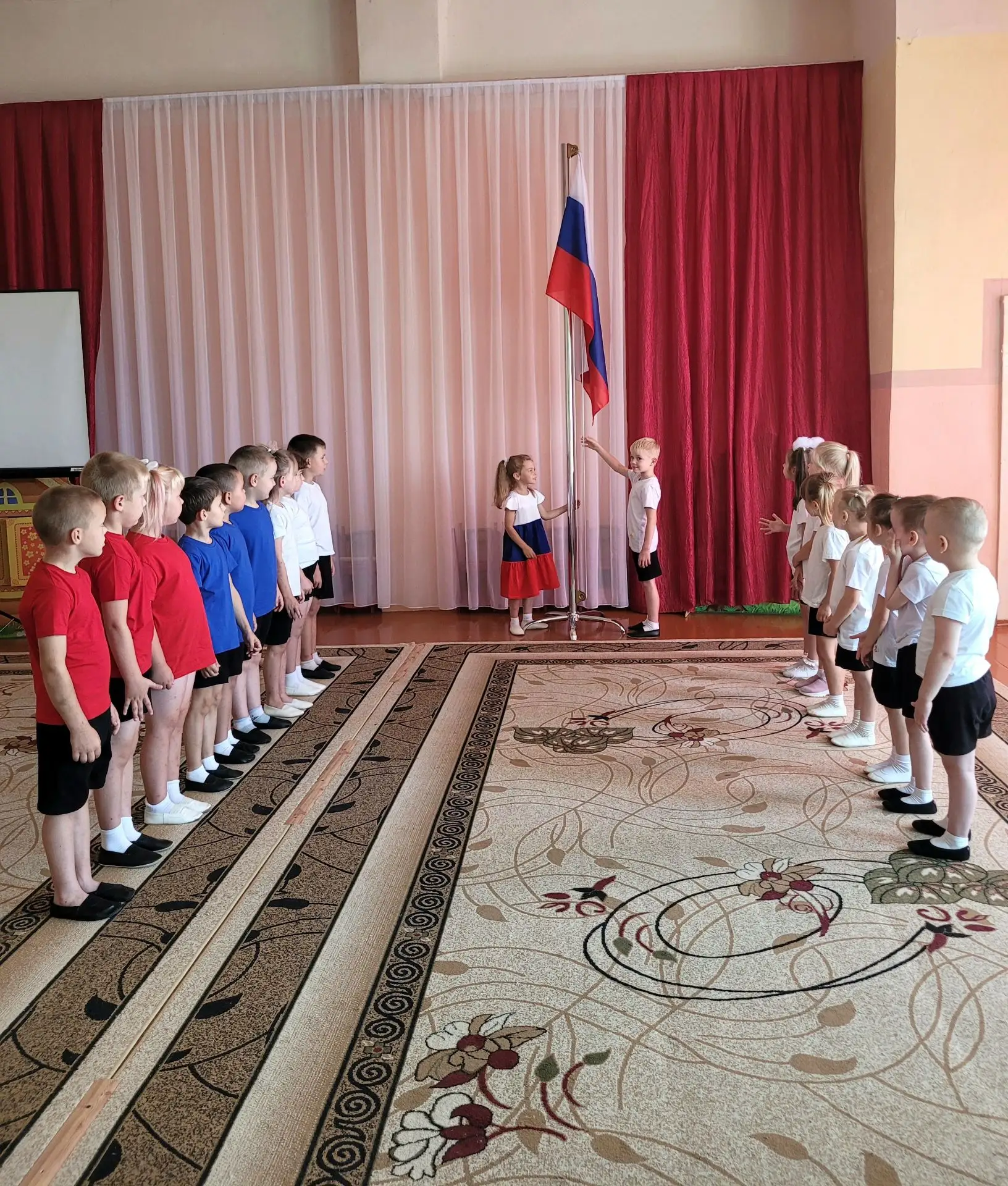 🇷🇺 Сегодня в нашем детском саду прошло увлекательное развлечение, посвящённое Дню Гос...