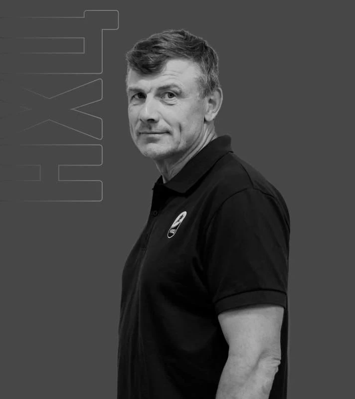 Хоккейный тренер Александр Кузьменко погиб в Туве в результате нападения медведя. Об эт...
