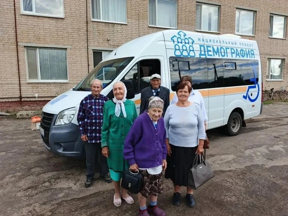 В Самойловском районе в центре социального обслуживания населения Самойловского района  заботится о 
