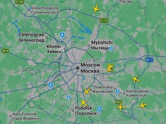 🙏🏻 Московские аэропорты вернулись к работе после массированной атаки БПЛА