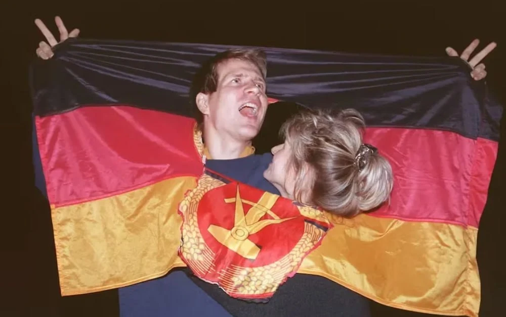3 октября 1990 года произошло объединение ГДР и ФРГ.
