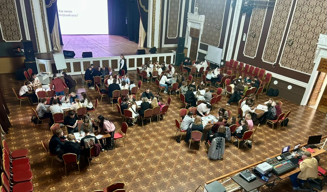 🗓 25 марта в МЦ «Максимум» волонтерский отряд «Ты не один» ЦО №17 имени А.А.Герасимова  присоединилс