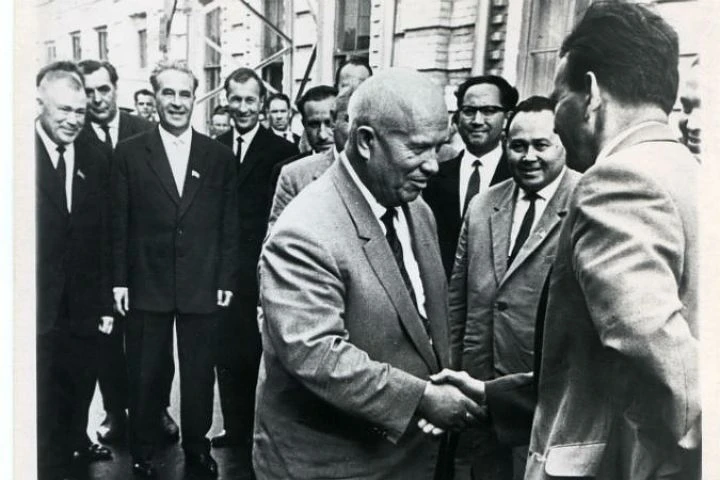 11 августа 1964 год. В этот день в башкирскую столицу прибыл Никита Сергеевич Хрущев.