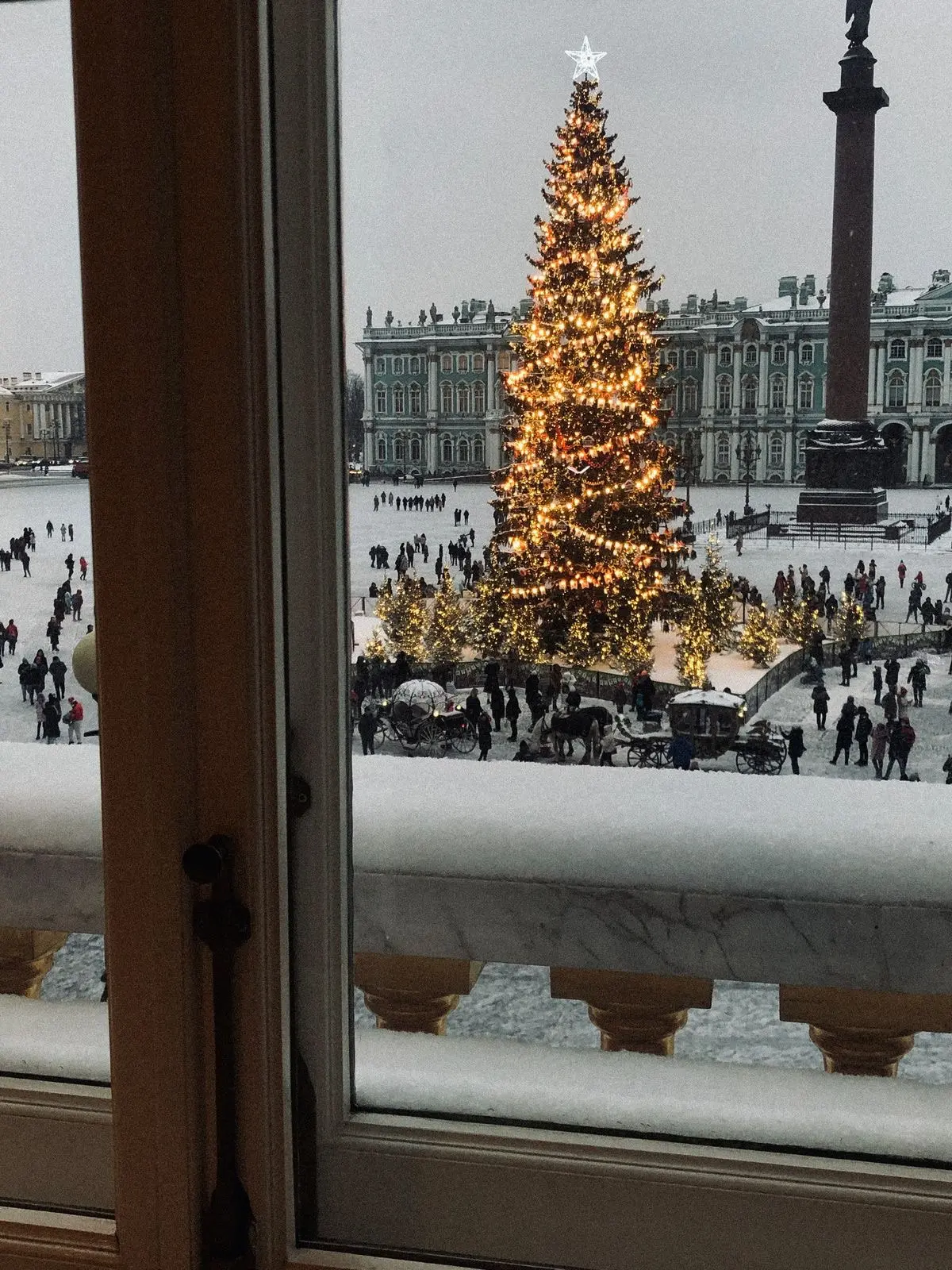 🎄Петербург выделит почти 100 млн рублей на оформление рождественской ярмарки