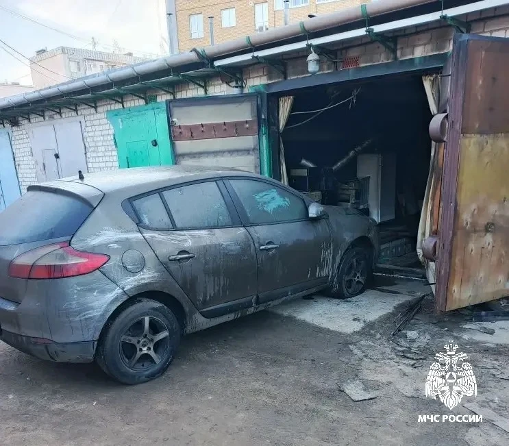 Ранним утром 11 апреля в Костроме произошёл пожар в гараже на улице Никитской
