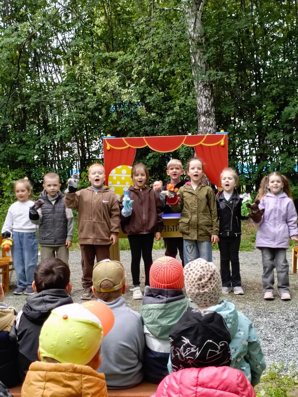 29 мая  в нашем детском саду «Сказка» был опять  настоящий праздник! Теперь юные артист...