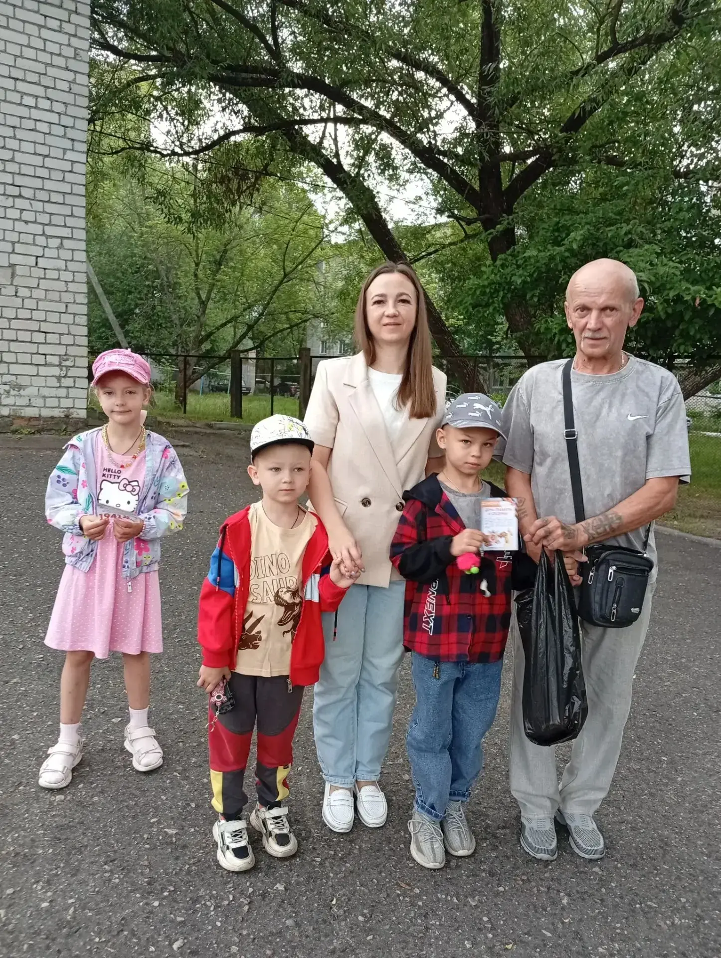 22 июня, в День памяти и скорби, воспитанники старшей группы "Черешенка" приняли участие в  акции «Н