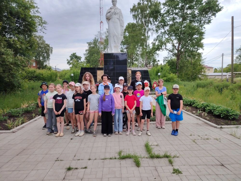 В нашем пришкольном лагере прошёл насыщенный и праздничный день, посвящённый Дню России!