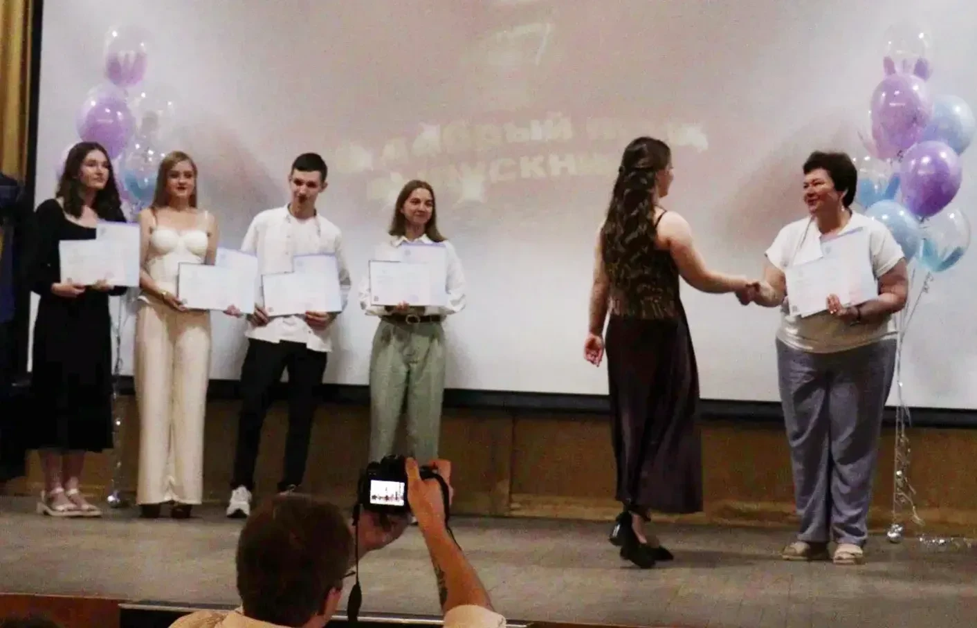 🎓 Сегодня в нашем колледже прозвучал последний звонок… Точнее, последний аккорд учебного года — вру