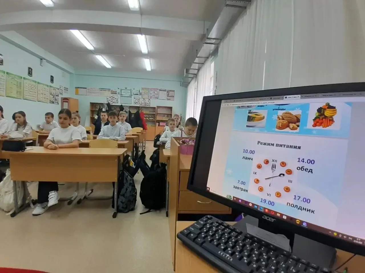 🍎 Здоровье начинается с тарелки: в школе прошли классные часы о гигиене питания  На этой неделе в на