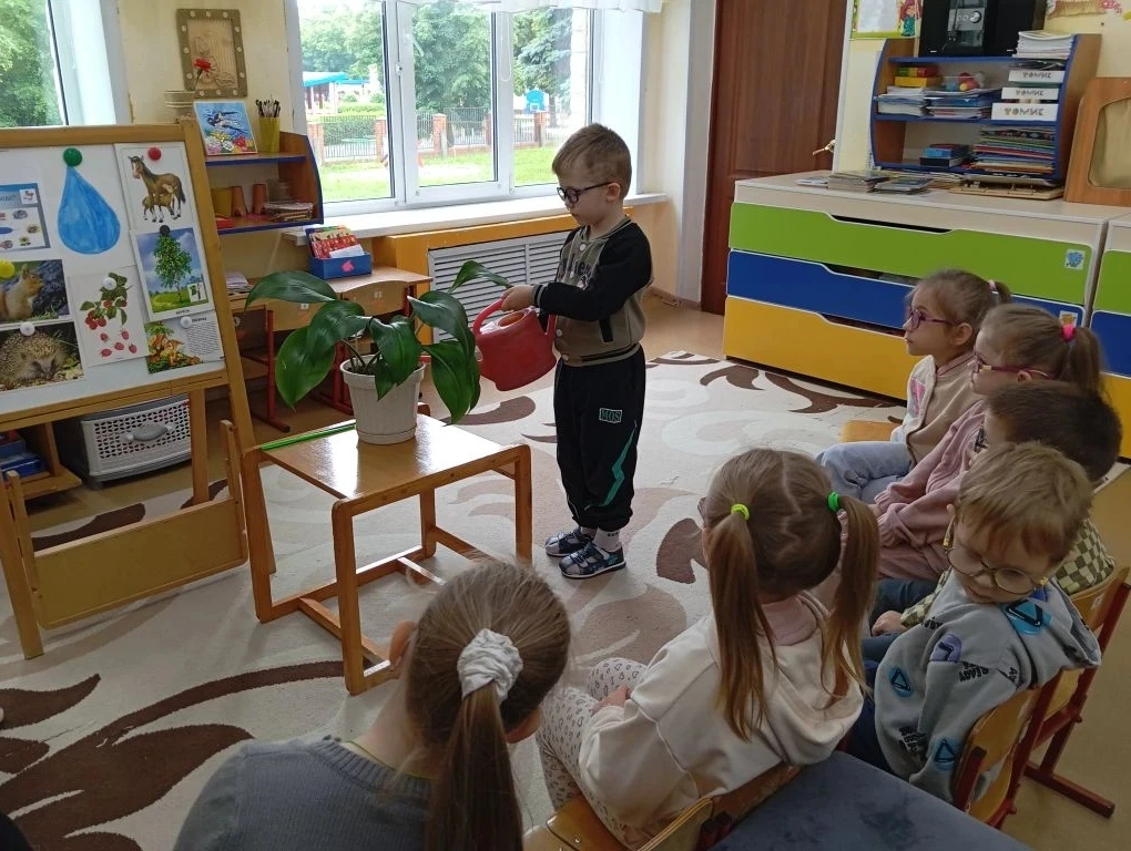 🌱 Маленькие волшебники природы: учимся добру в детском саду

Сегодня прошёл необычный «День добрых 