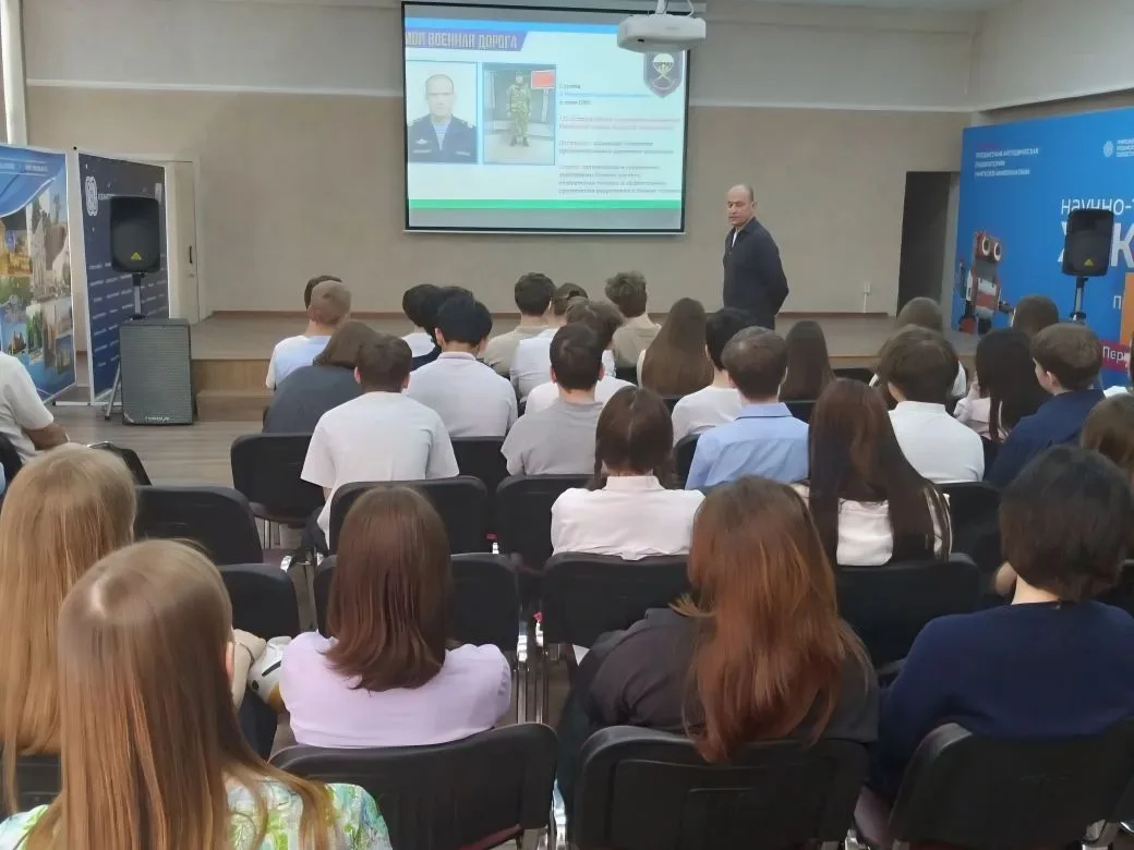 ⭐️ «Служу Отечеству» ⭐️  На днях в стенах нашей школы случилось то, что запомнится ребятам на всю жи
