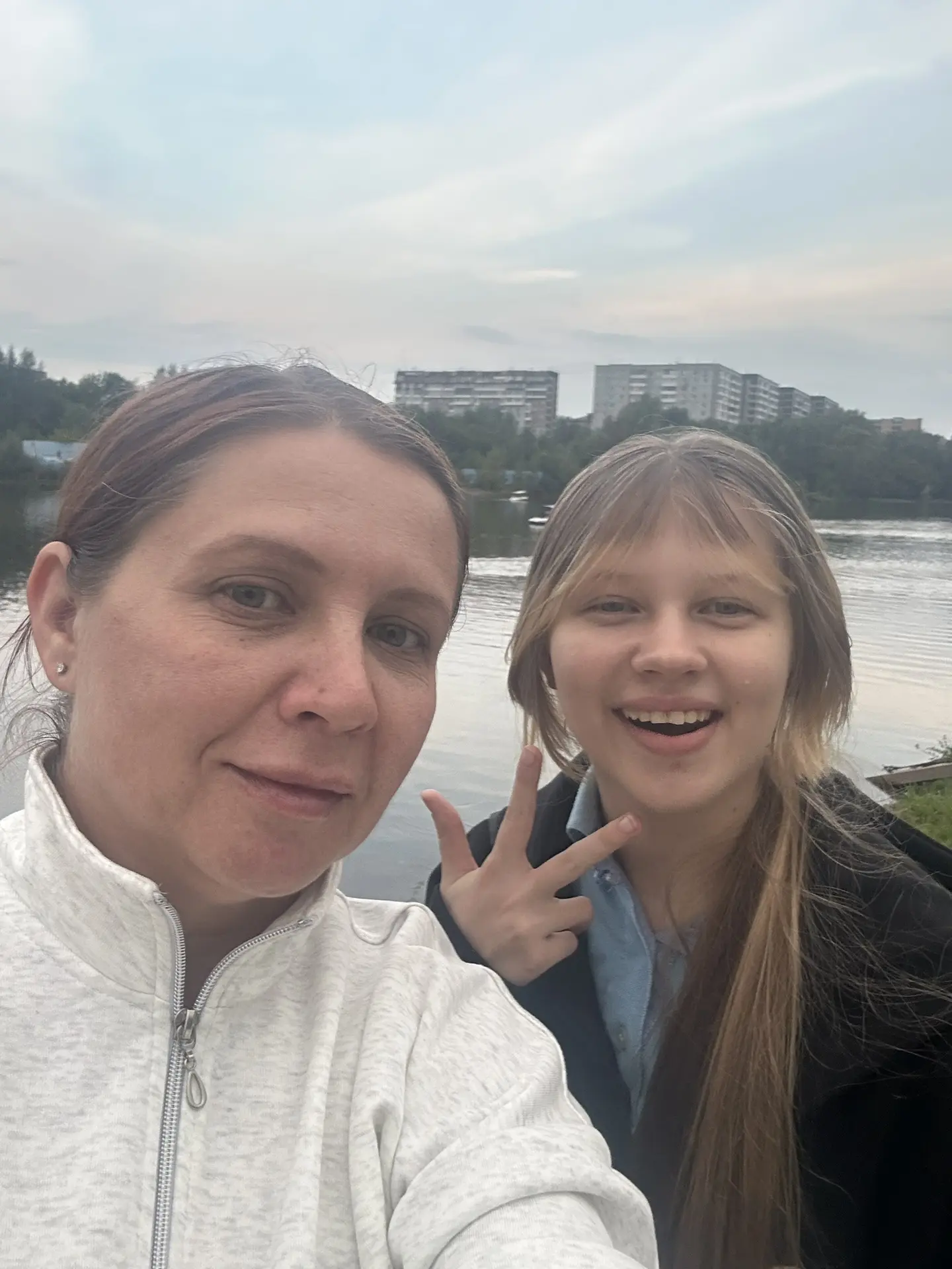 Пришли на просмотр вечернего Буратино под открытым небом 😅