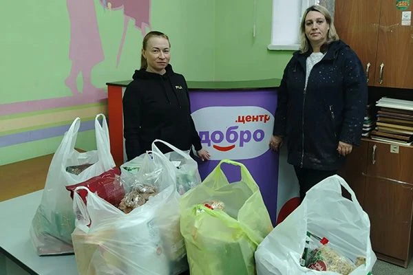 Продуктовые посылки для участников СВО собрали сотрудники ИК-11 УФСИН России по Хабаров...