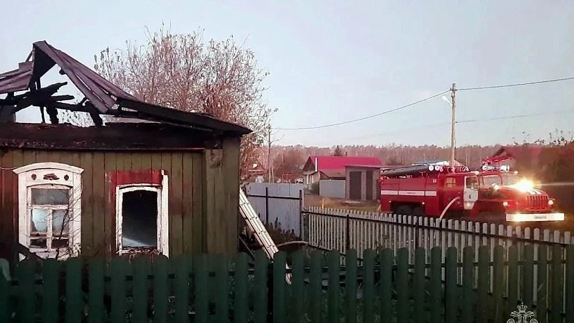 В селе Большой Куяш из‑за оставленной золы сгорели дом и баня
