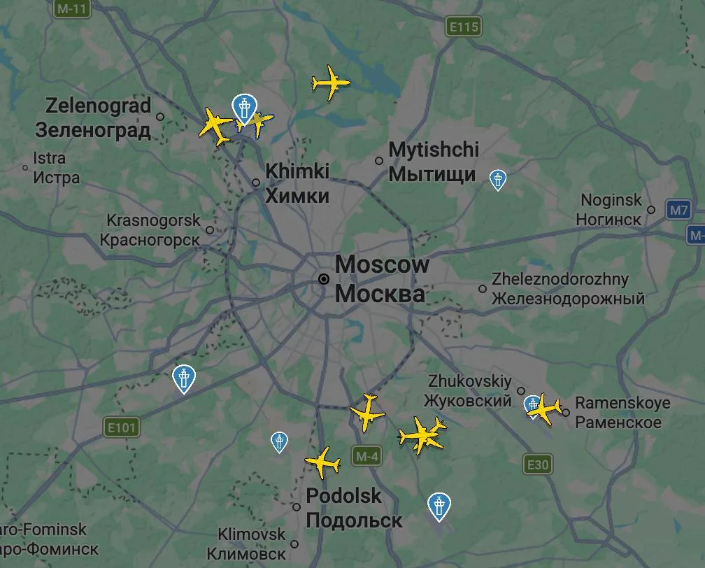 🤑В Москве частично ограничили работу сразу трёх аэропортов — Домодедово, Шереметьево и...