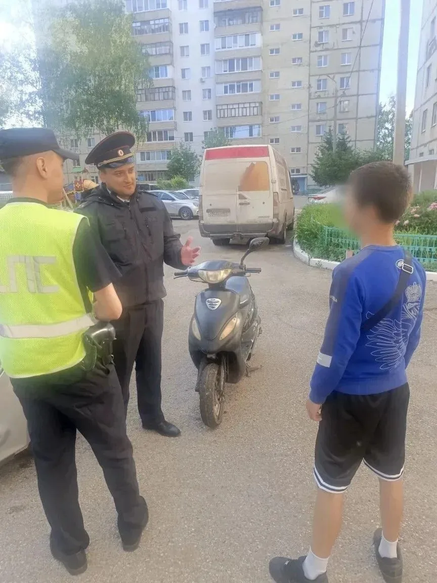 Несовершеннолетние нарушители привлечены к ответственности за управление транспортом
В минувшие выхо