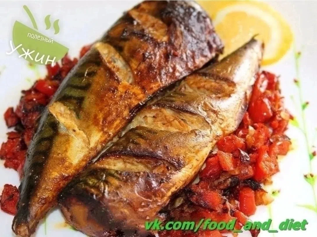 Скумбрия, запеченная с овощами