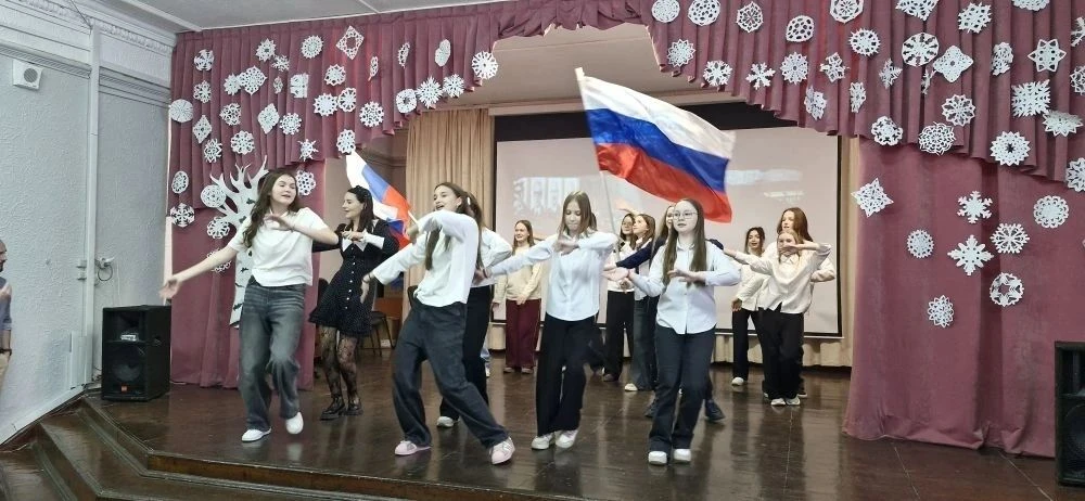 В четверг, 18 декабря, в нашей Гимназии прошёл конкурс «Я - гражданин России!», посвящённый окончани