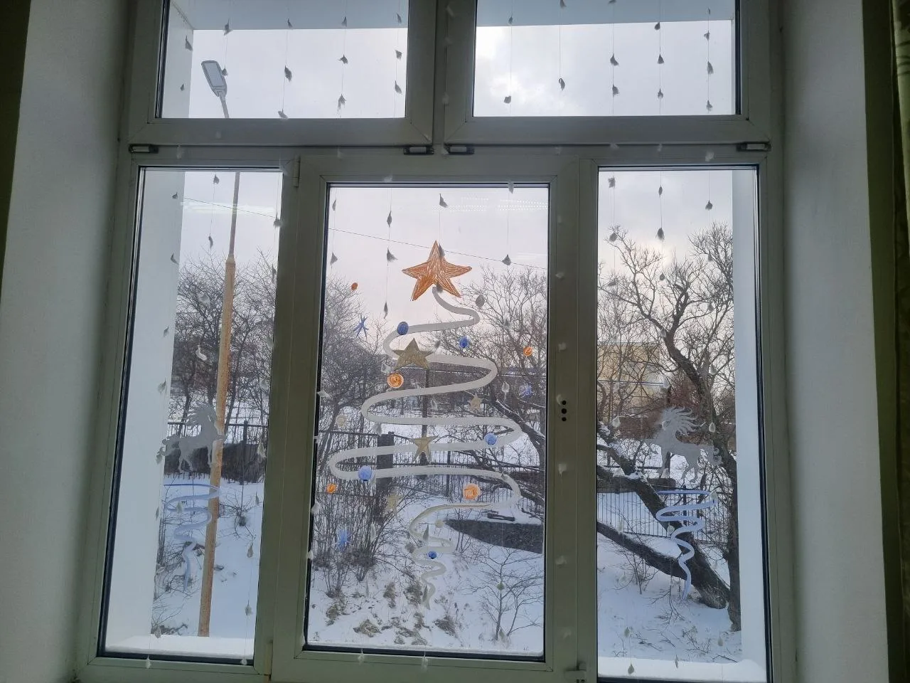 Конкурс «Новогоднее окно»: праздник начинается в каждом классе!  ❄️ Перед наступлением волшебного пр