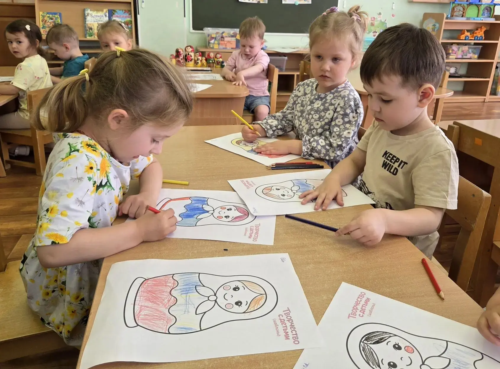 🇷🇺 «Моя Россия»: первое знакомство с Родиной в группе «Цветочки»

Накануне всероссийского праздник