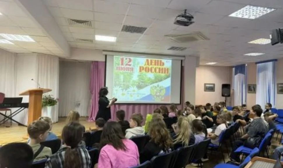 Ребята из пришкольного лагеря посетили Центральную городскую библиотеку им. А.С. Пушкин...