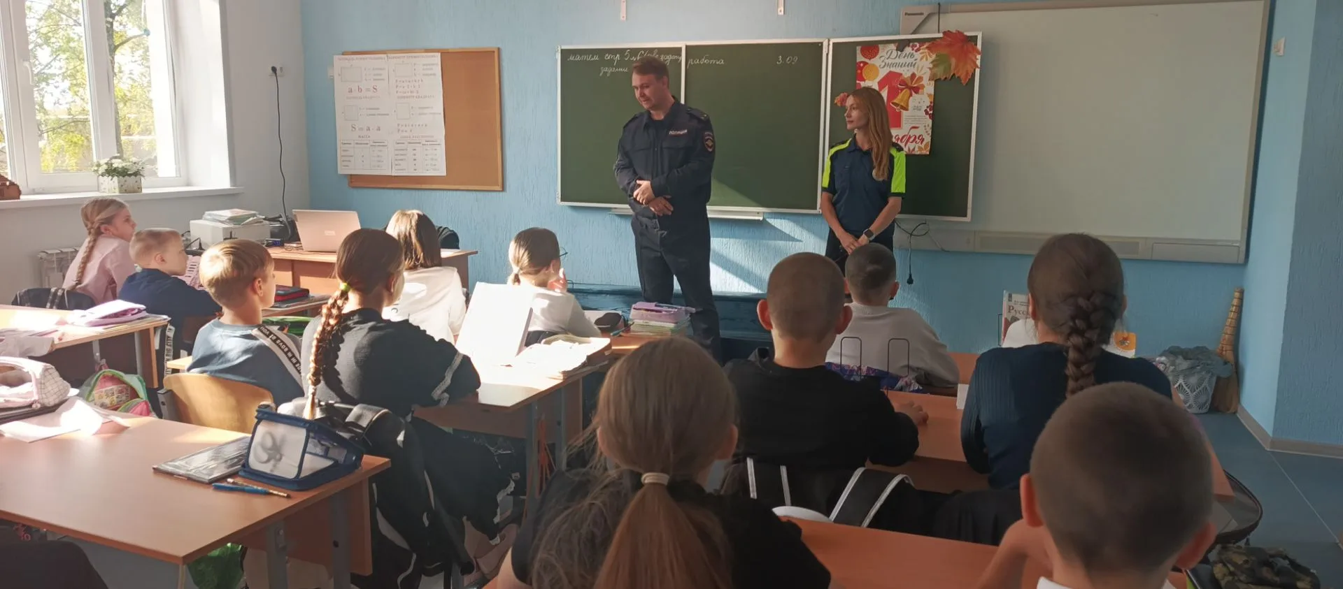 В рамках месячника по профилактике дорожно-транспортного травматизма, инспектор госавто...