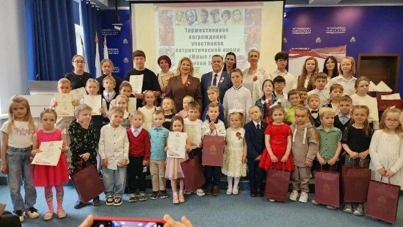 🏅 Не прочитали, а прожили

В Петропавловске подвели итоги конкурса чтецов "Юные герои Великой Побед
