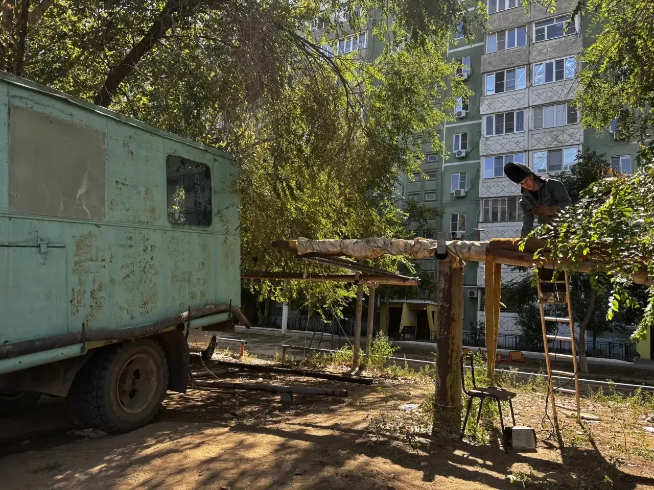 🔧 Специалисты МУП «Теплоснабжение» ведут ремонтные работы по адресу: ул. Волгоградская...