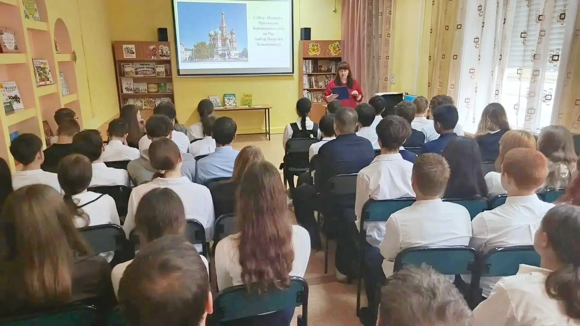 «АРТкино» стартовал! 6 октября в отделе искусств ЦГБ состоялся первый показ коротких ме...