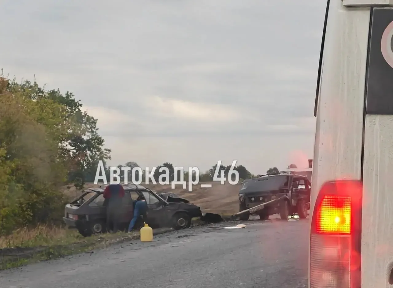 ❗️ Сегодня произошло серьезное ДТП на трассе Курск - Курчатов, около Артюховки, ~15км о...
