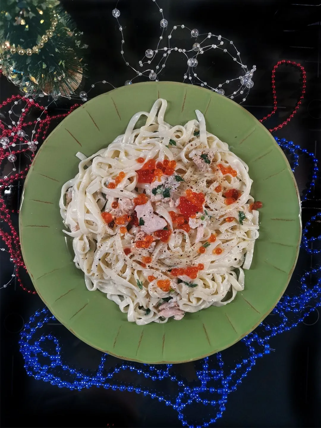 Паста по-царски 🎄  Вкуснее макарон не ела. Кто придумал этот рецепт не знаю, но он точно гений.   ✅ 