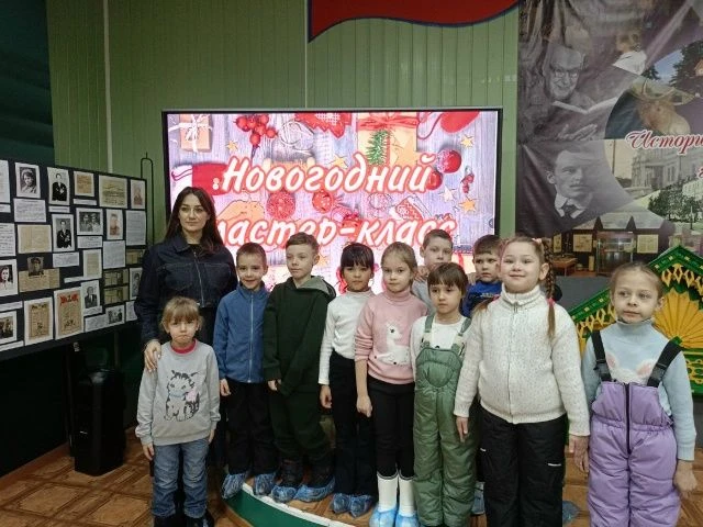 Экскурсия + мастер-класс = идеальный предновогодний день для наших подготовишек! Ребята увидели, как