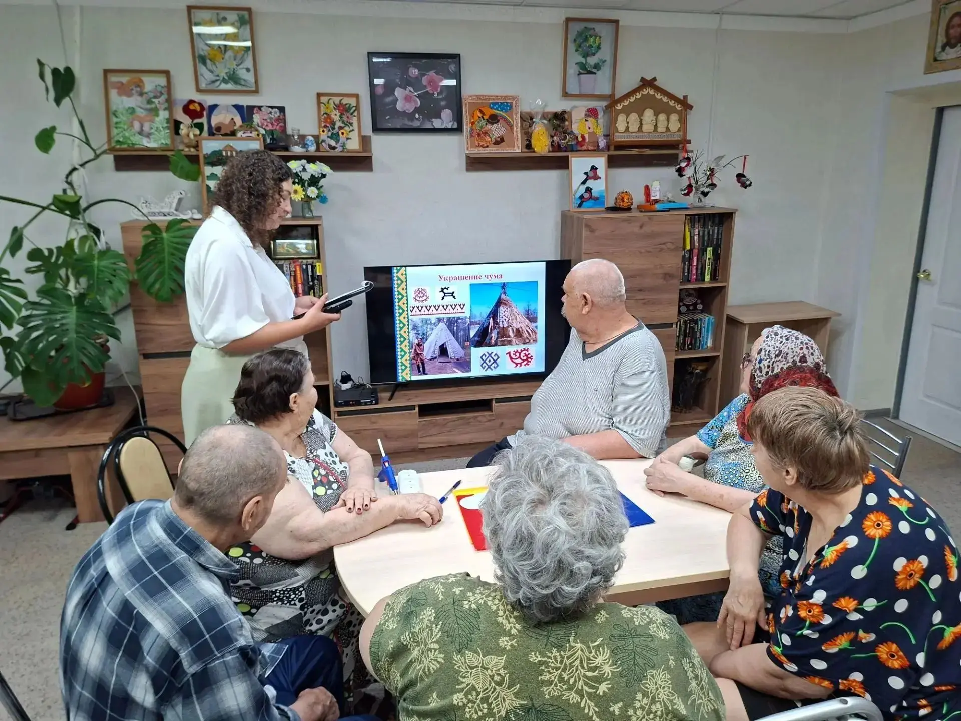 Совместно с библиотекарем Николаевской сельской библиотеки Турчиной Д.В., для получател...