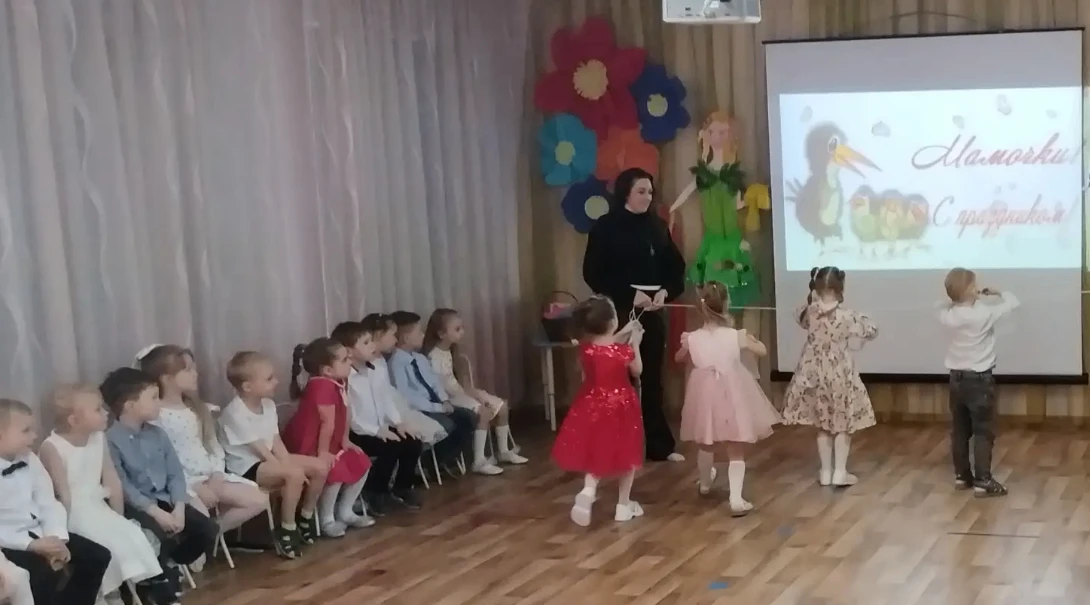 🌸 В марте есть такой денек, с цифрой будто кренделек... Кажется, что снежная и морозная зима никак н