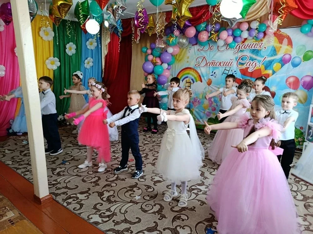В нашем детском саду прошёл самый трогательный и незабываемый выпускной бал "Звёздный д...