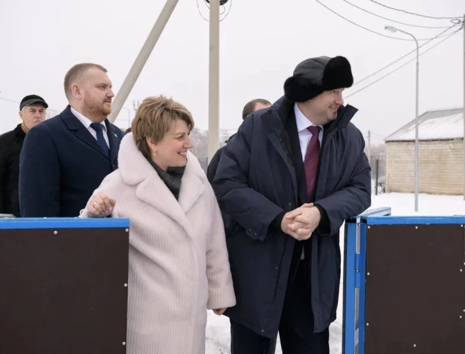 Доброго субботнего вечера, друзья!   Сегодня в нашем городе работал губернатор Евгений Солнцев. Прог