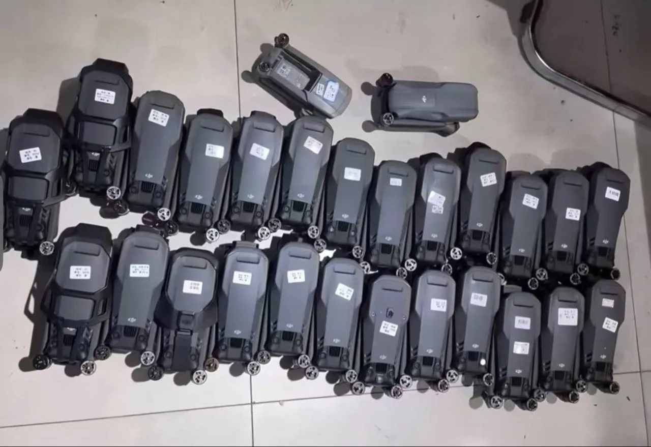 Также в мастерской поставщика доступны восстановленные Mavic 3 Pro, 27 штук. 

Полностью рабочие, в 