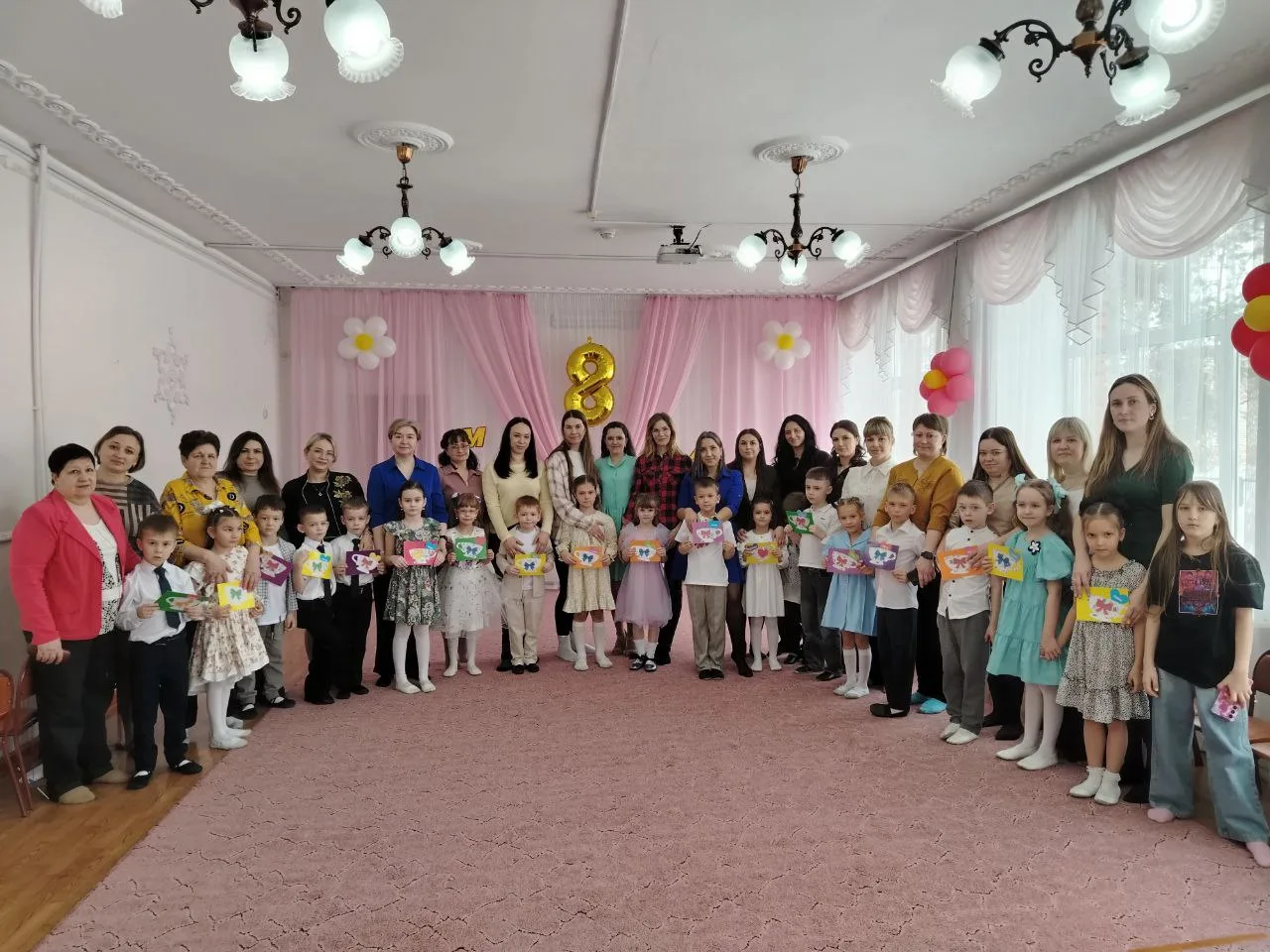 Сегодня, 5 марта 2026 года, в подготовительной группе № 2 царила особая атмосфера празд...