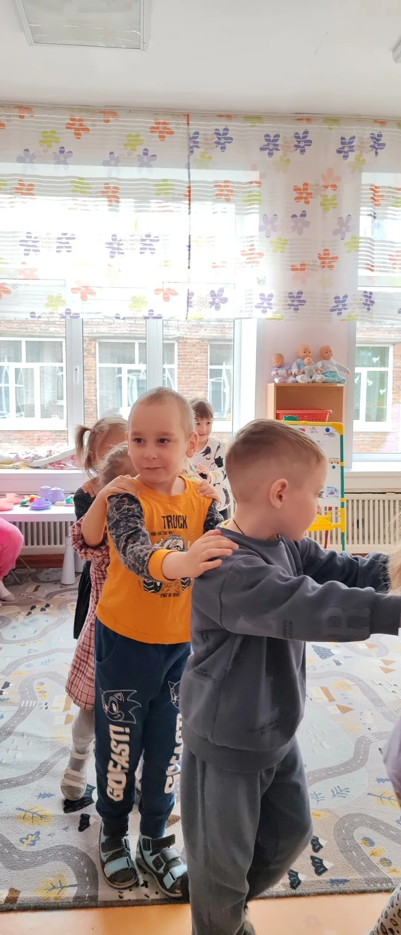 🛑 На занятии в 1 группе ребята отправились в увлекательное путешествие по разным станц...