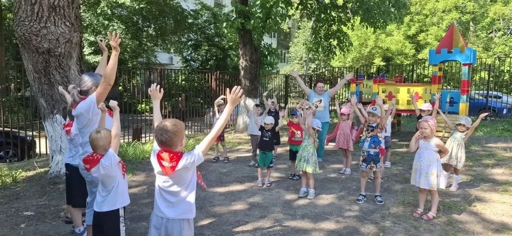 🎈В преддверии замечательного праздника - Дня России активисты Движения Первых из групп...