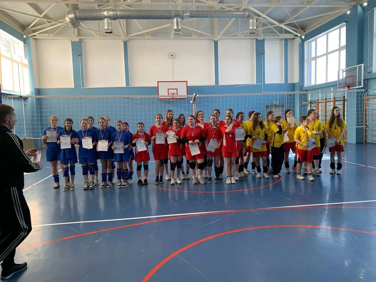🏐 20 марта на базе Верховинской школы прошли районные соревнования по волейболу среди ...